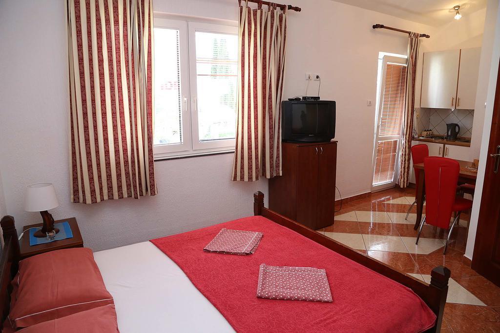 Apartments Stevo Nikocevic Bar Bagian luar foto