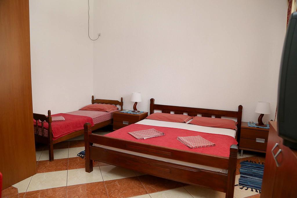 Apartments Stevo Nikocevic Bar Bagian luar foto