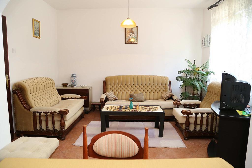 Apartments Stevo Nikocevic Bar Bagian luar foto